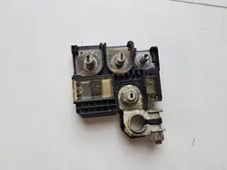 Subaru Forester Pyrotekninen pidike OEM D4230661