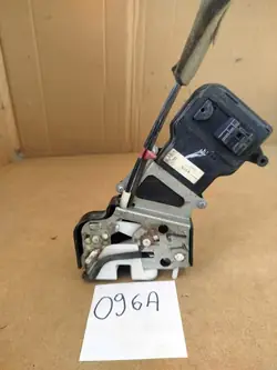 Verrou Central Porte Arrière Gauche Mazda 6 OEM 100