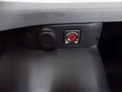 OEM 9808242577 Matkustajan hansikaslokero Opel Vivaro C