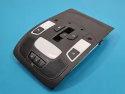 Luz de cabina Audi A6 C7 OEM 4G0947135E - Usado