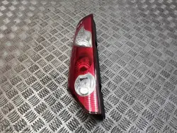 Luz trasera izquierda Renault Kangoo II 8200419941