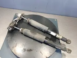 Opel Astra J bakre stötdämpare set OEM Wrakowisko-27610-