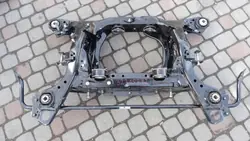 Volvo XC60 II Trineo Trasero OEM 32315792 - Usado