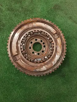 Volante de Dupla Massa Skoda Octavia III 2.0 TDI