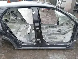 Rechter Middenstijl OEM 471707 DS voor DS3 Crossback