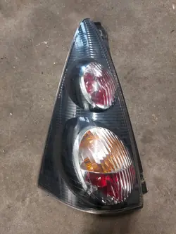 Luz trasera izquierda TYC para Citroen C1 Peugeot 107