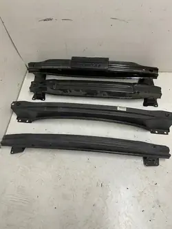 Takapuskuri VW Golf VII 5G0807305D