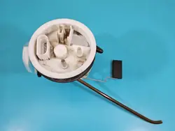 Pompe à carburant Audi A4 B7 1.8 T 20V (BFB) 4 PIN