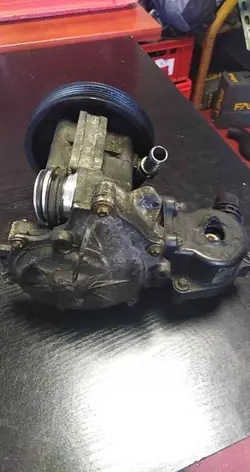 Pompe de direction assistée BMW OEM 4032923 - Occasion