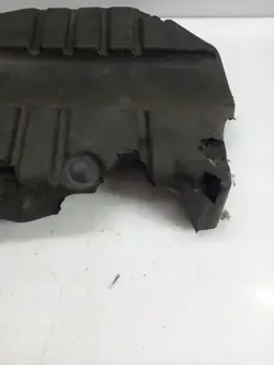 Couvercle de moteur Renault Trafic IV 140467777R