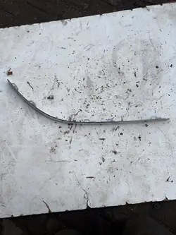 Takapuskuri Kromi Oikea VW Passat B7