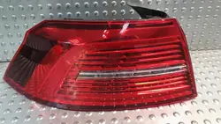 Lámpara trasera izquierda VW Passat B8 Sedan