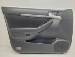 OEM 67620-05560 Voorlinker Deurbekleding Toyota Avensis