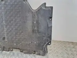 Mercedes-Benz växellådsskydd OEM A2225200823