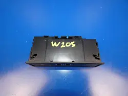 Prise USB Mercedes OEM A2058200226 - Occasion