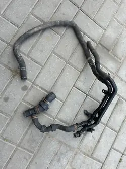 Volkswagen Veden jäähdyttimen letku OE 6R0121070N