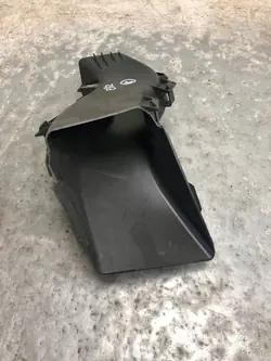 Bromsluftintag OEM 8046299 för BMW E82
