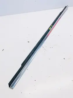 LISTWA ZGARNIAJĄCA LEWA TYLNA PEUGEOT 5008 - OEM