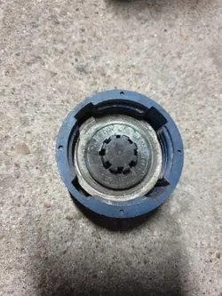 Jäähdytysnesteensäiliön venttiili OEM 0005015715 Mercedes