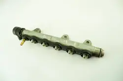 Bosch 0445214114 Inspuitrail - Gebruikte staat
