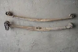 Suzuki Samurai etulehtijousi OEM SAMURAI RESOR PRZÓD 66