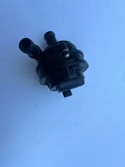 VATTENPUMP JEEP CHEROKEE KL 2.0 BEN.