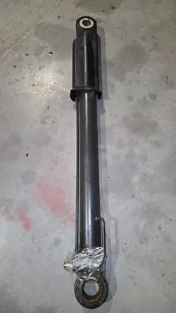 OEM 9675530105 Cab Tilt Cylinder for Atego 3 MP3