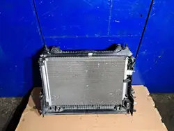 KOMPLET CHŁODNIC JAGUAR XE (X760) GX738C607AH 28106918 2.0L 221kw 2019