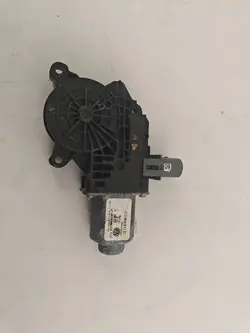 Takaikkunan moottori OEM 5C3959811D Vasen puoli Volkswagen