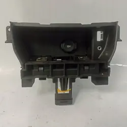 OEM 966610537700 12V USB AUX Panel för Peugeot 308