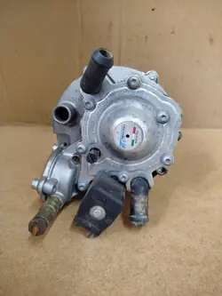 LPG-kaasupaineenvaimennin OEM 100 - Tomasetto Käytetty