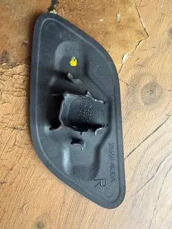 Tapa lavafaros Nissan Navara D23 OEM 270207 lado derecho