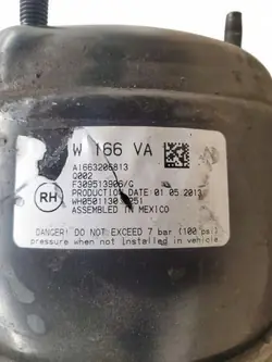 Etujousi Mercedes ML/GL OEM A1663206813