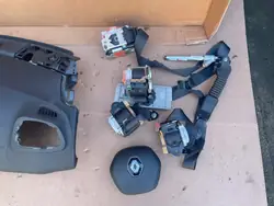 Renault Kadjar instrumentpanel OEM 48+4163262456 Begagnad