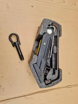 OEM Lewarek hjulnyckel för Toyota Aygo I 1.0 VTI