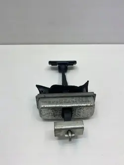 Mercedes-Benz ovenosat OEM A2307200016 - Käytetty