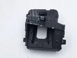 Porta USB OEM 83A035736 para Audi Q3 1.5L 2018