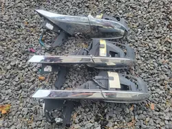 Tesla Model S linke Spiegelhalterung OEM 1042523-00-A