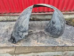 Vasen etupyörän kaari Volkswagen PASSAT CC 3C8805977A