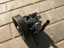 Servolenkung OEM 5711026300 für Hyundai Trajet 2.0L