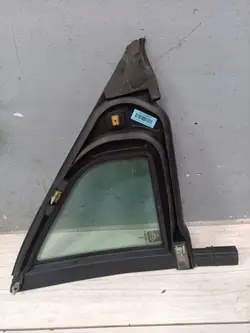 Vitre de porte arrière droite GD9BF257A22A Lincoln