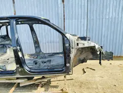 OEM 002 TIGUAN 26/04 Oikea Etulokasuoja LC9X