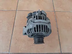 Alternaattori Mercedes W203 2.0 Kompressor