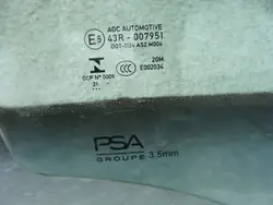 Vitre de porte avant droite OEM Peugeot 208 II