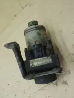 Bomba de Direção Assistida Polo IV Fabia II Ibiza III 6Q0423155R