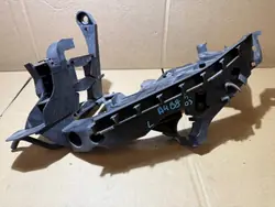 Audi A4 B8 Scheinwerferbefestigungsschiene links vorne 8K0805607C