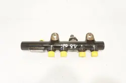 Renault OE 175215346R fuel rail