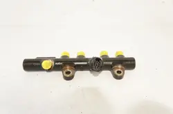 Renault OE 175215346R rampe d'injection