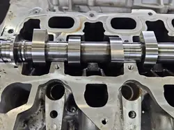 Culasse OEM 110426296R pour Renault Express 1.5 DCI