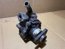 Audi OEM 8K0145154H ohjauspumppu 2.0 TDI